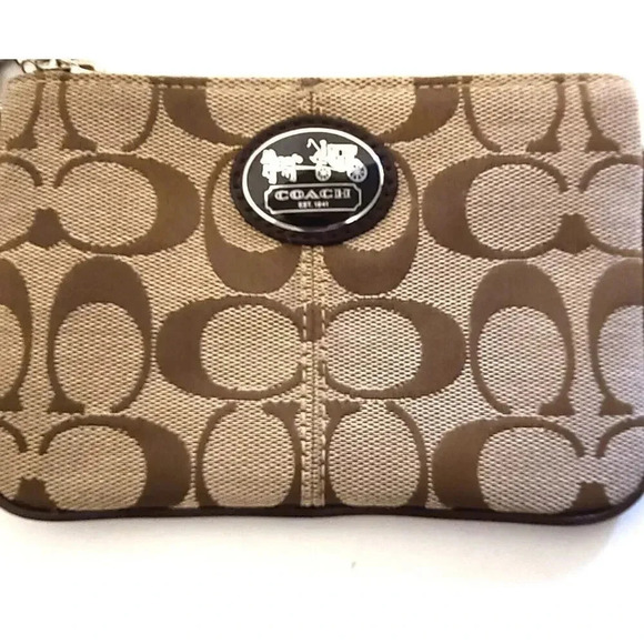 COACH SIGNATURE C CANVAS WRISTLET BROWN TAN STAGECOACH COACH LOGO - Picture 5 of 6